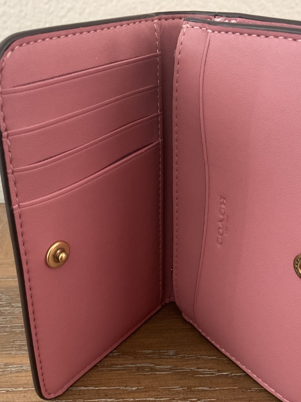 Essential Slim Card Case - Brass/Peony - Picture 10 of 10